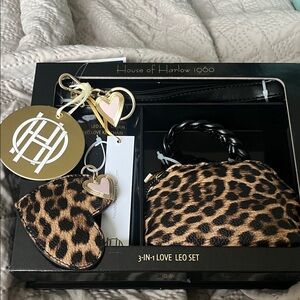 NWT House Of Harlow 3 Piece Purse Set